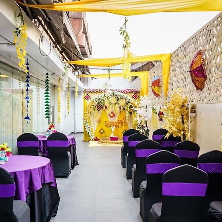 Caspia Hotel New Delhi Exterior foto
