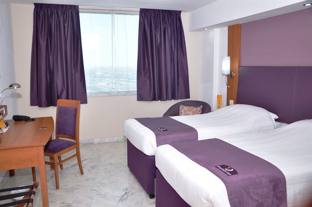 Caspia Hotel New Delhi Exterior foto